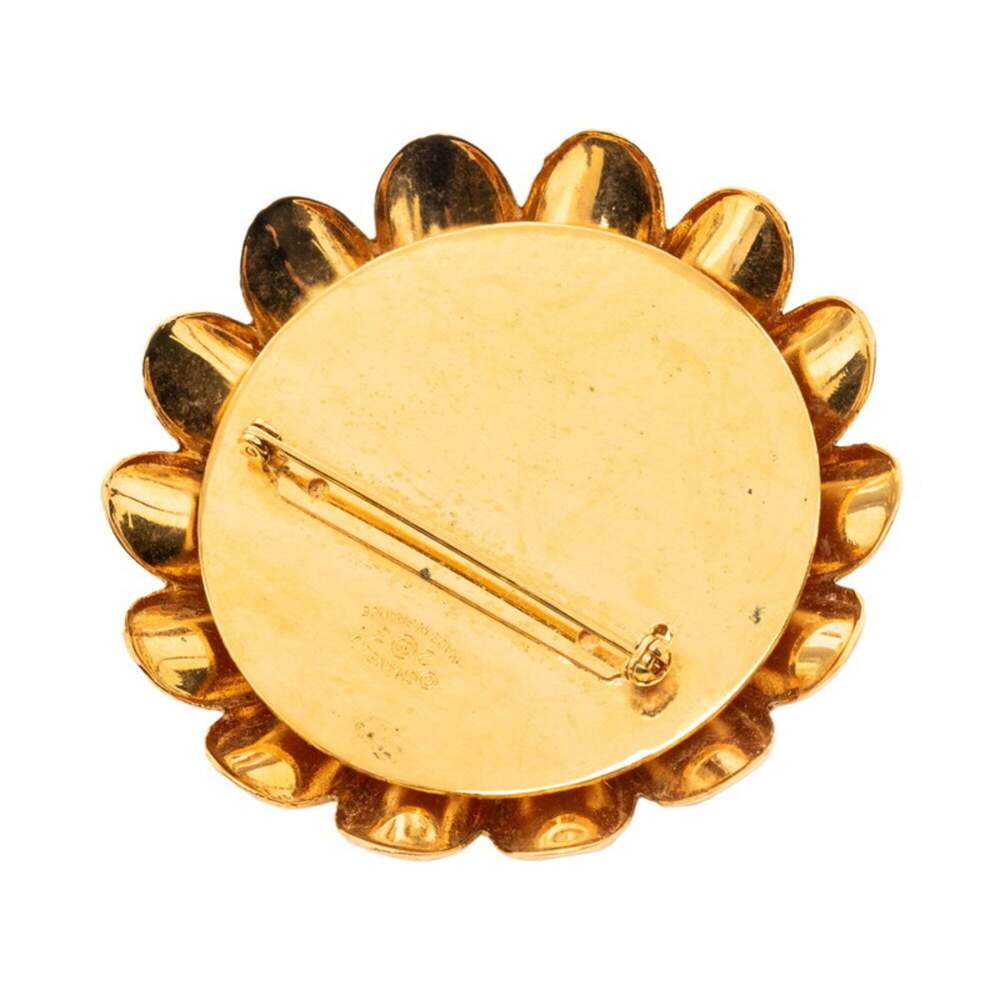 CHANEL Gold Pearl Brooch - Picture 2 of 3